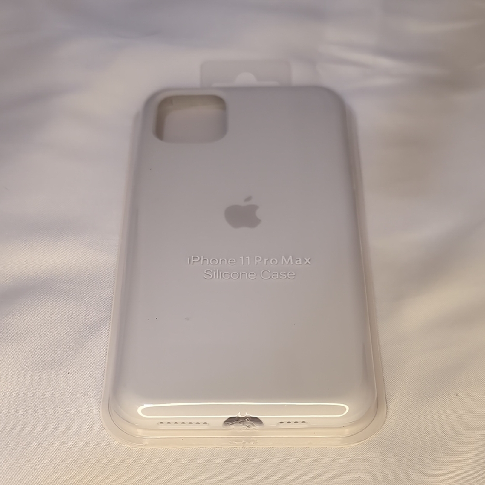 Apple iPhone 11 Pro Max Silicone Case - Light Gray